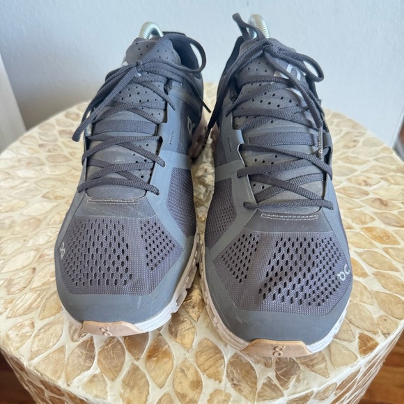 On Cloudflow Rock/Rose Colorway Running Shoes size 9 - Picture 5 of 8